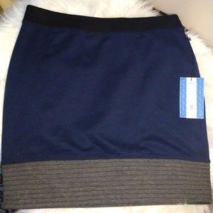 NWT Simply Vera Skirt Sz Md